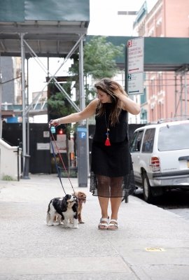 Katie-Sturino-Crop-Tops-12ish-style-Man-Repeller-Summer—2