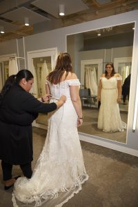 19-04-03_KATIE_DAVIDS_BRIDAL_526A2075